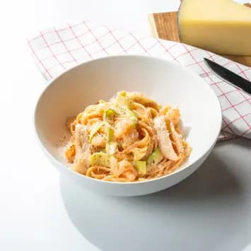 Паста с морепродуктами и цукини